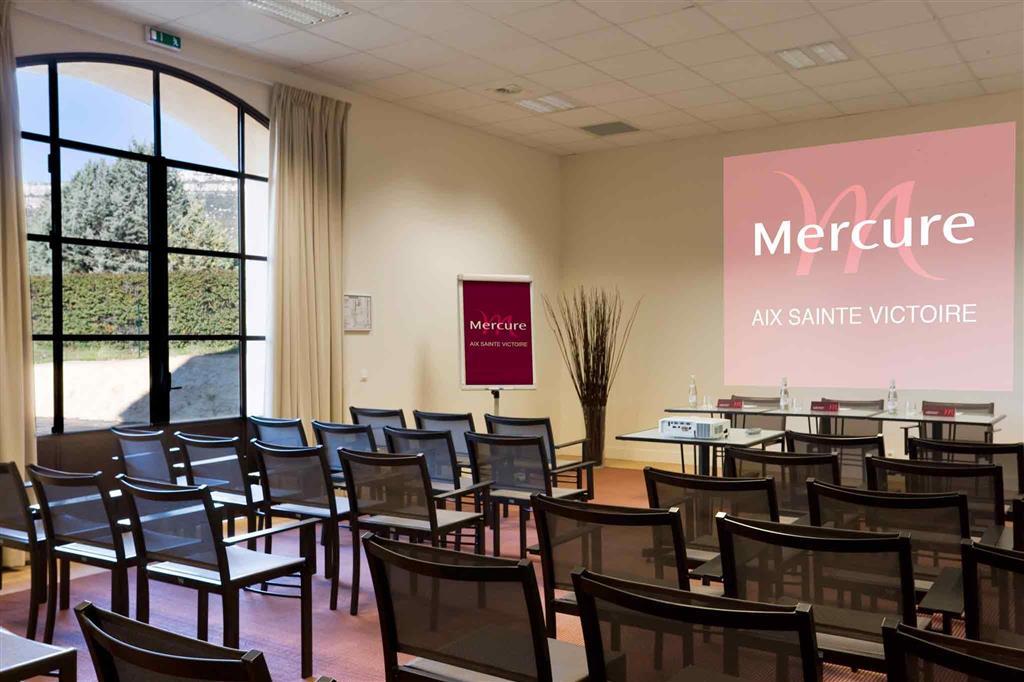 Mercure Aix-En-Provence Sainte-Victoire Шатонёф-ле-Руж Экстерьер фото