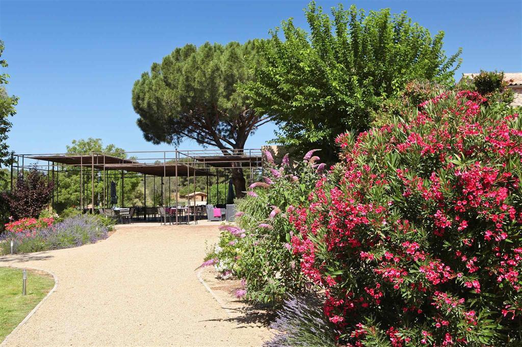 Mercure Aix-En-Provence Sainte-Victoire Шатонёф-ле-Руж Экстерьер фото