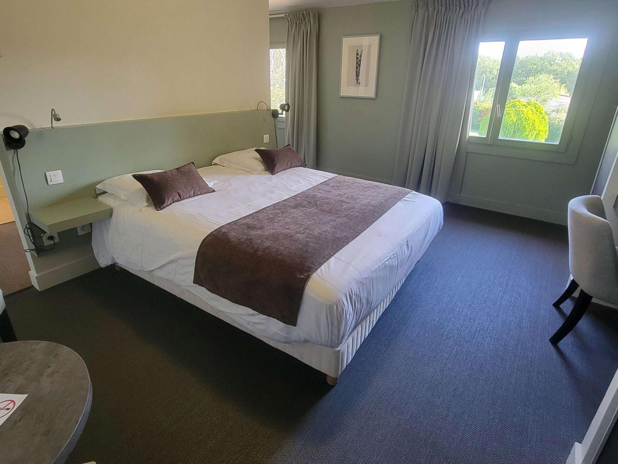 Mercure Aix-En-Provence Sainte-Victoire Шатонёф-ле-Руж Экстерьер фото
