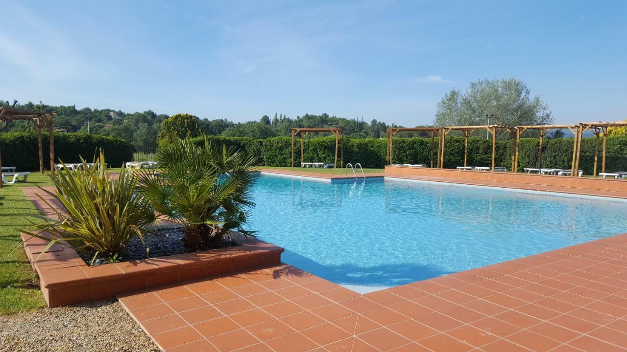 Mercure Aix-En-Provence Sainte-Victoire Шатонёф-ле-Руж Экстерьер фото
